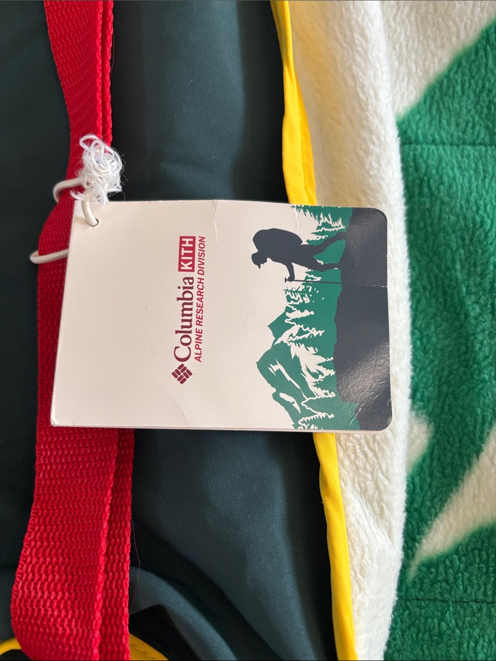 Columbia x Kith Outdoor Picnic Blanket w/Green Topographic Print and Yellow Trim - Picture 4 of 7